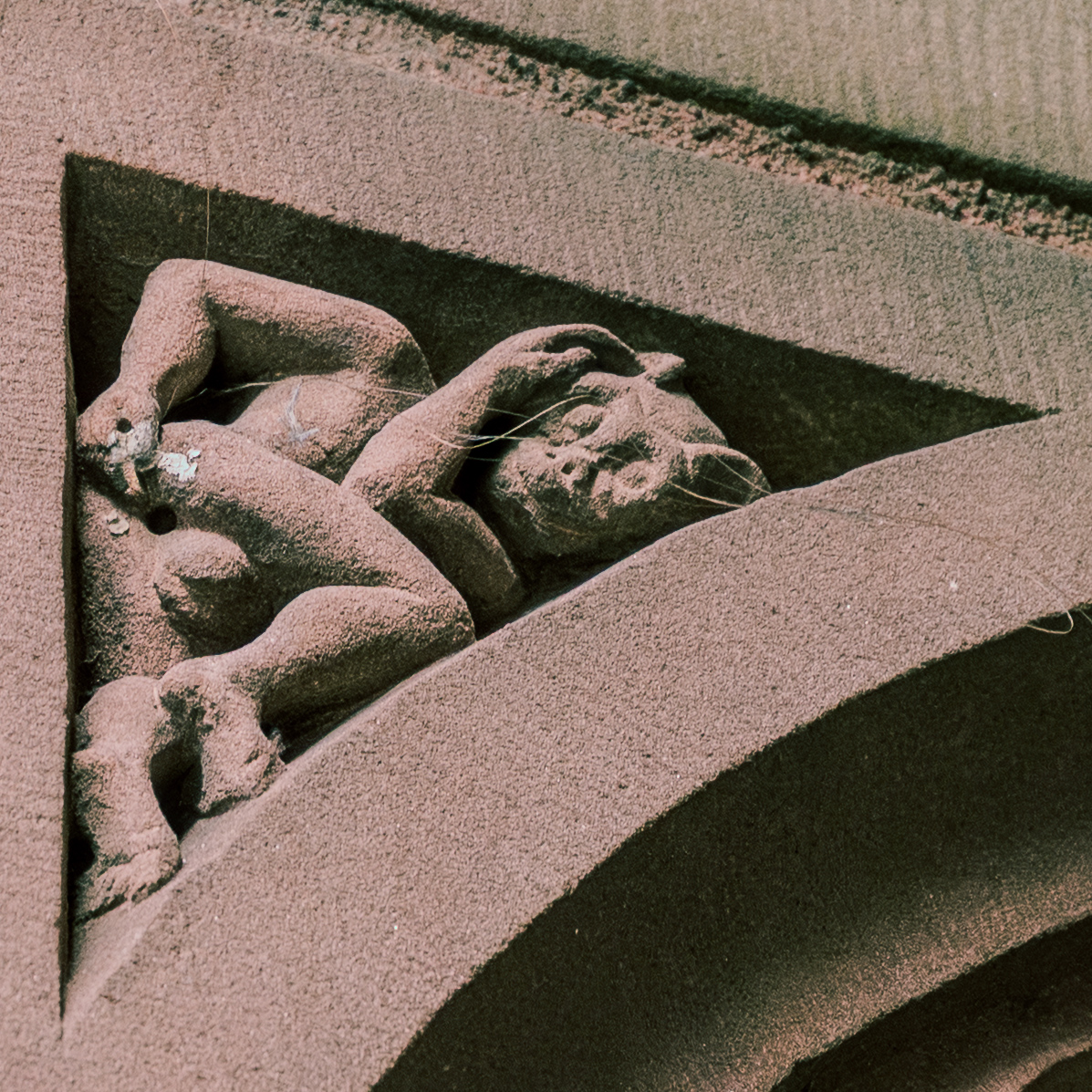 Trou-Noir-vers-lInfini-et-l-Au-dela-septembre-2025