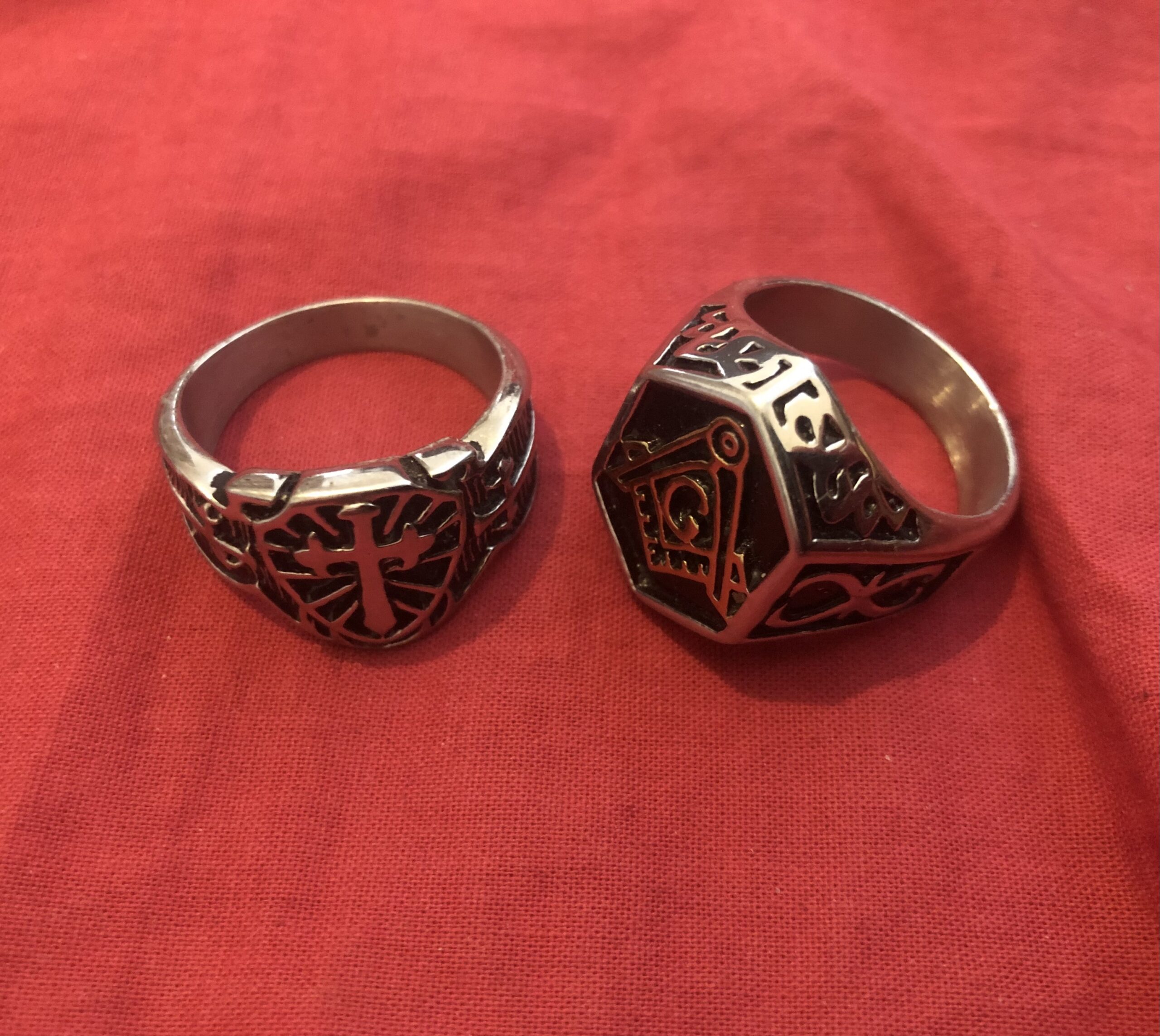 Trou-Noir-vers-lInfini-et-l-Au-dela-septembre-2025